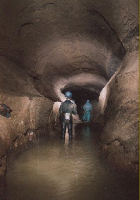 Upper Main Stream - Peak Cavern